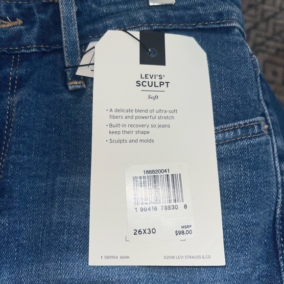 NWT Levi’s Sculpt 721 High Rise Skinny. Size 26 x 30 - Picture 4 of 4